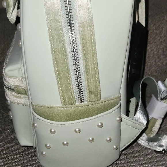 Disney Mint Green Minnie Mouse Pearl Loungefly - Picture 3 of 4